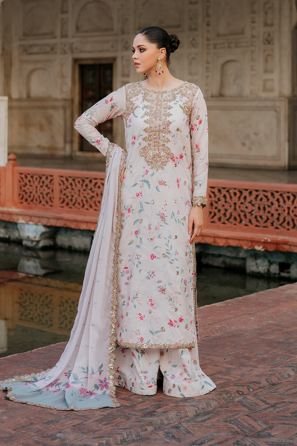 Master Quality Embroidered Lawn Suit with Digital Printed Chiffon Dupata