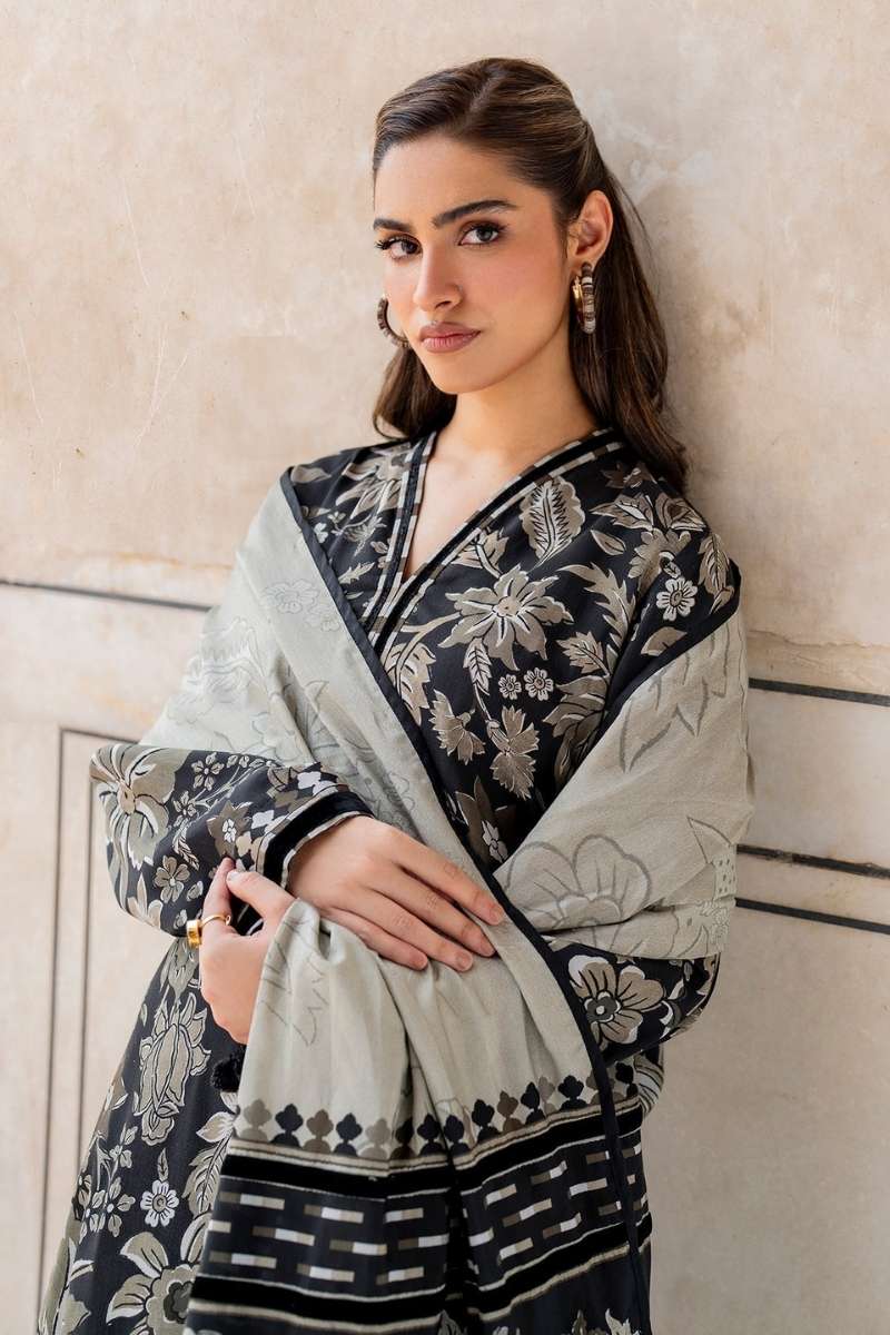3Pcs Digital Print Summer Lawn Suit Suit Stitched
