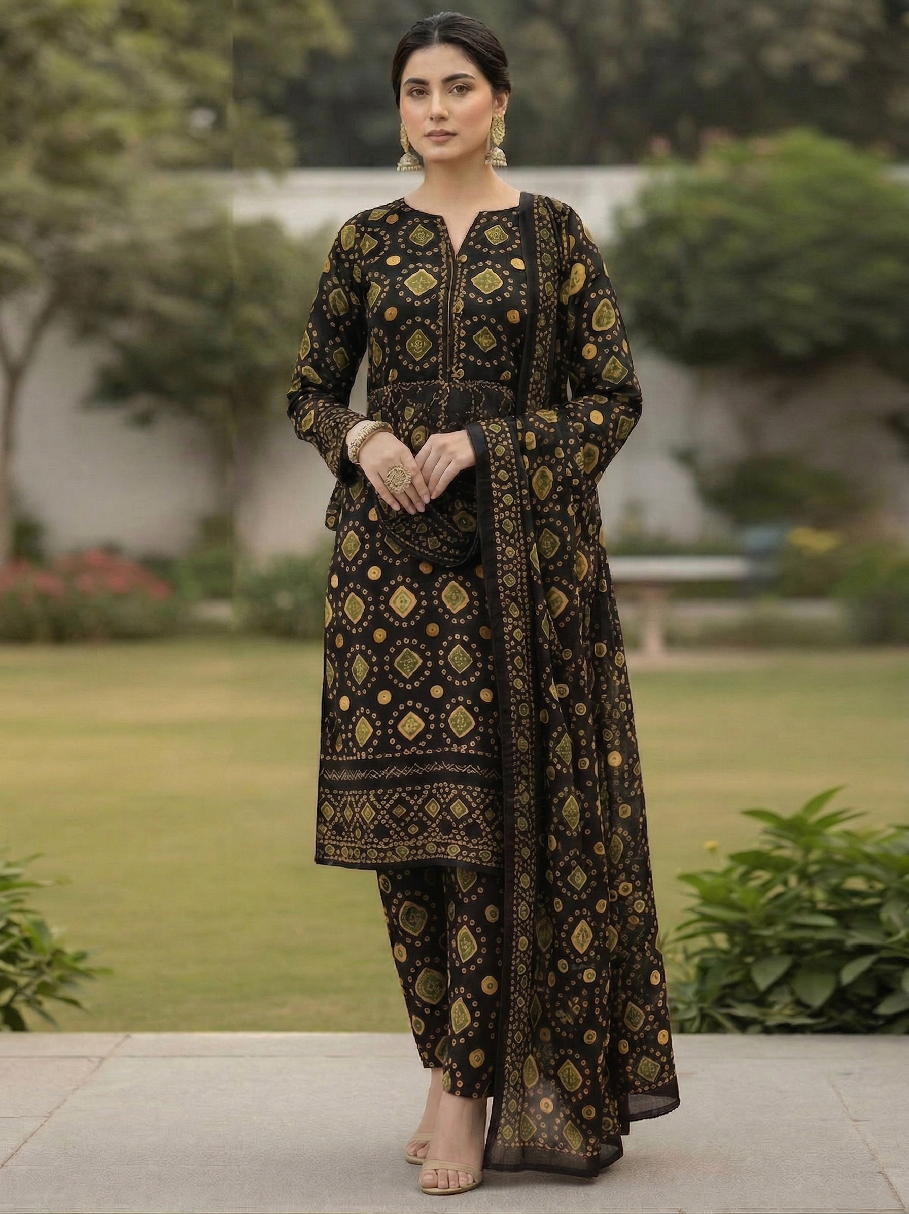 03-Piece Printed Lawn Suit - Ready To Wear