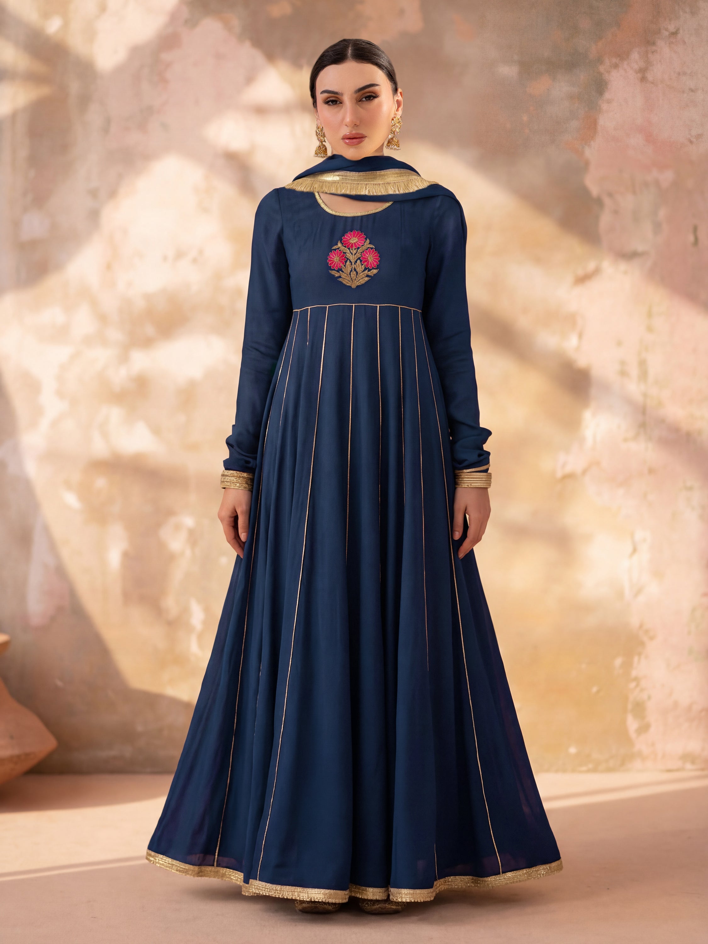 TANIA - NAVY PISHWAS SET