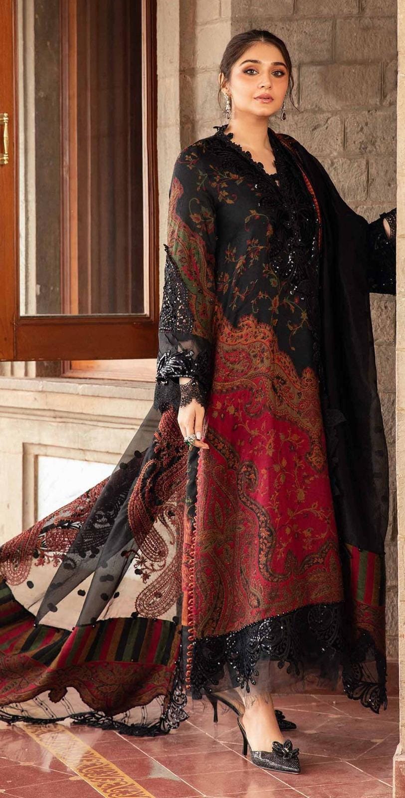 3 Piece Stitched Lawn Suit - Ready To Wear